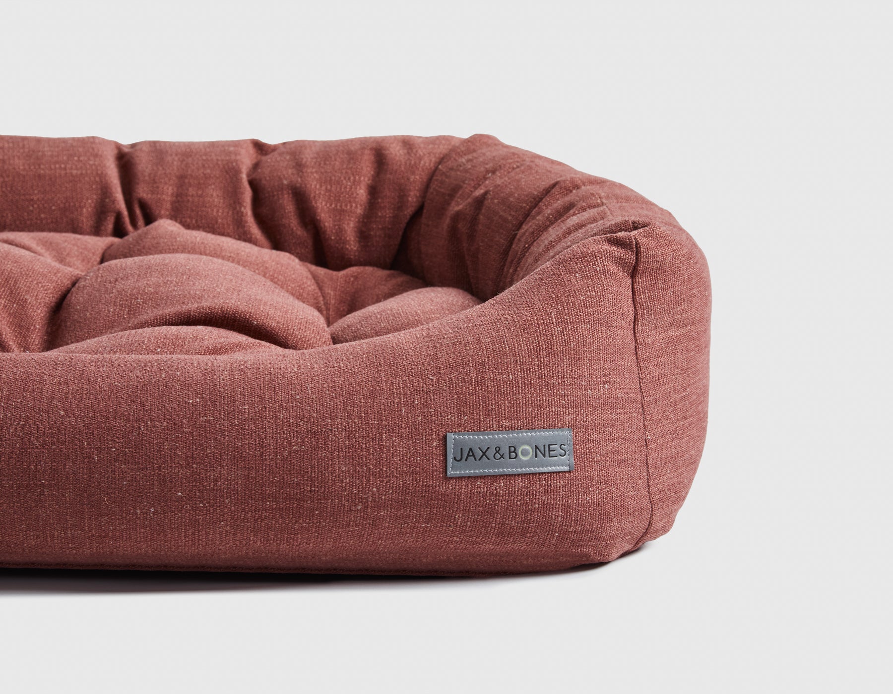 Warby Cranberry Napper Bed