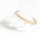 Dog_Bracelet_for_Women_Men_Dog_Moms_or_Rose_Gold_Lifestyle_02_Mockup.png_15433295