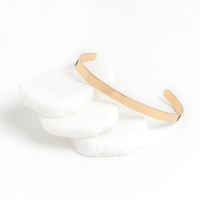 Dog_Bracelet_for_Women_Men_Dog_Moms_or_Rose_Gold_Lifestyle_02_Mockup.png_15433295