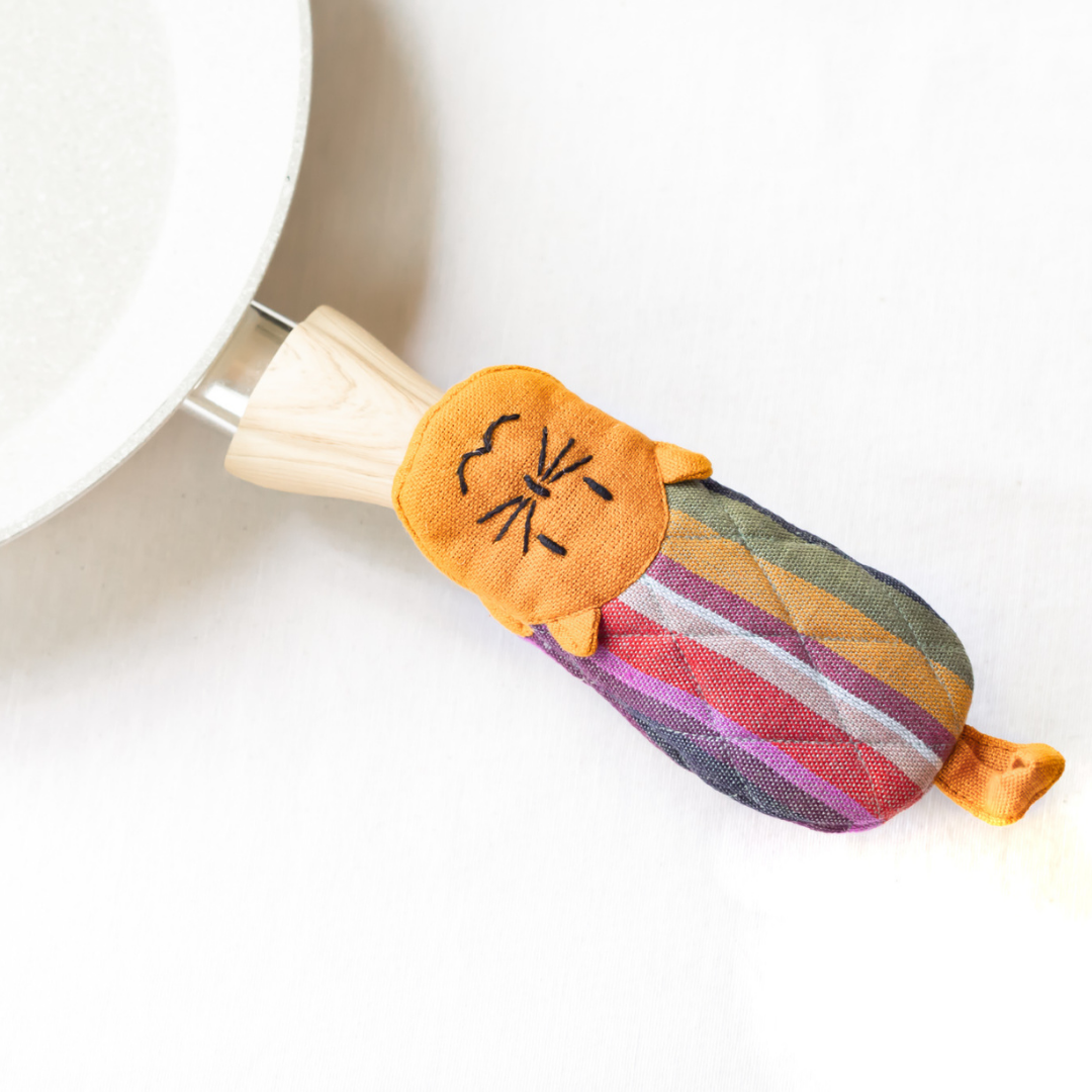 Cat Skillet Handle Holder - Fair Trade