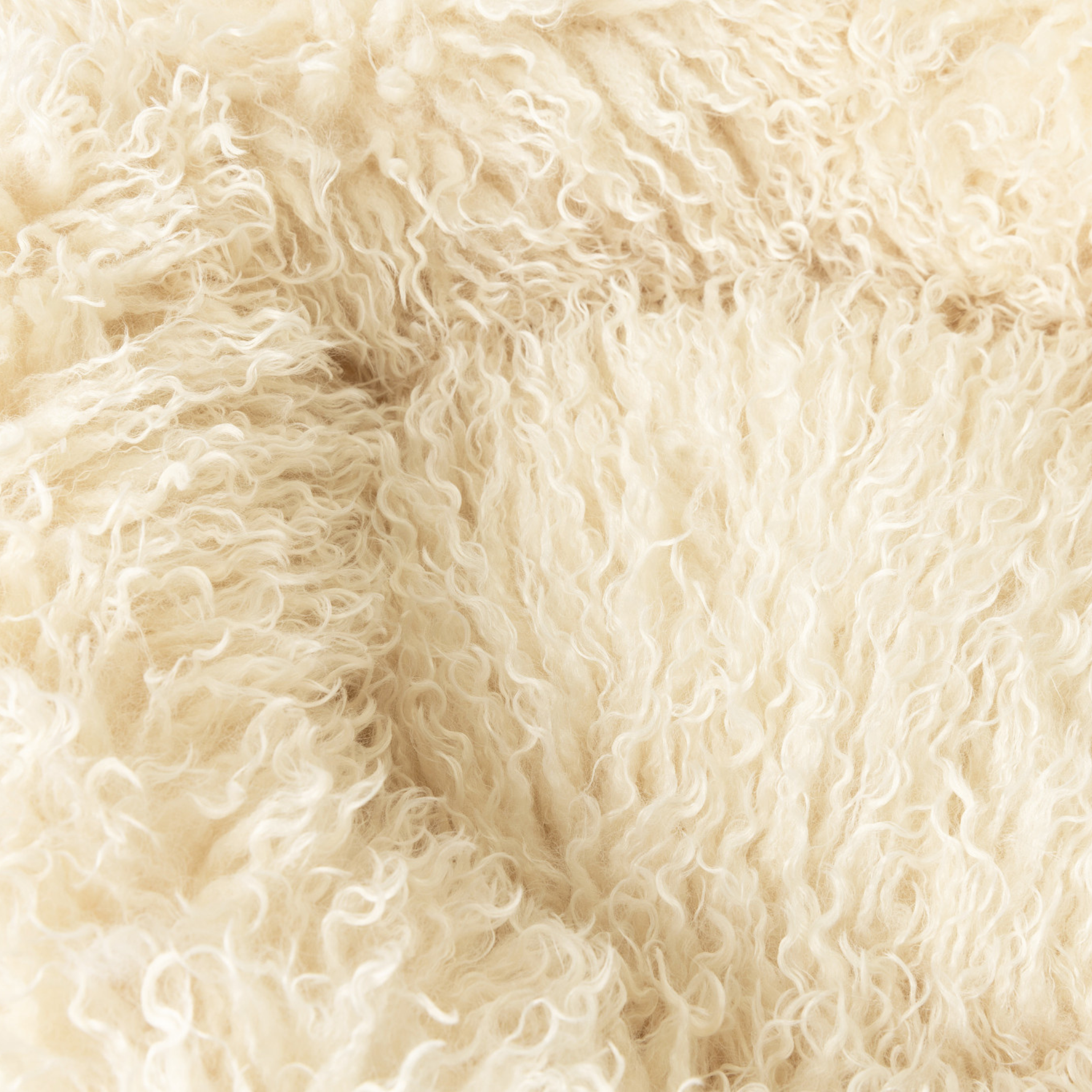 Luxurious Faux-Sheepskin Donut Pet Bed - Ivory