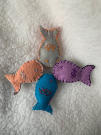 Fish Cat Toy with Organic Catnip