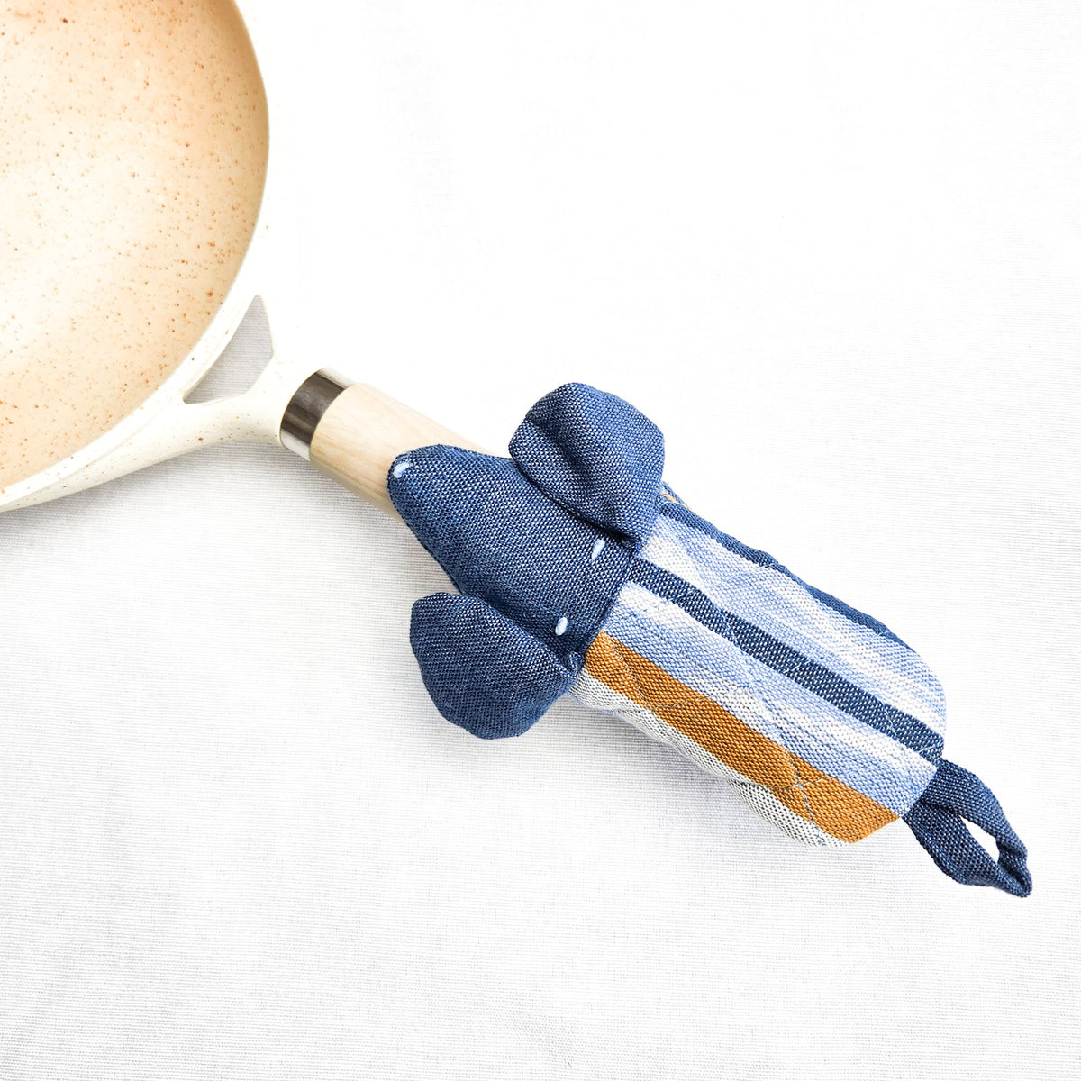 Dog Skillet Handle Holder -  Fair Trade