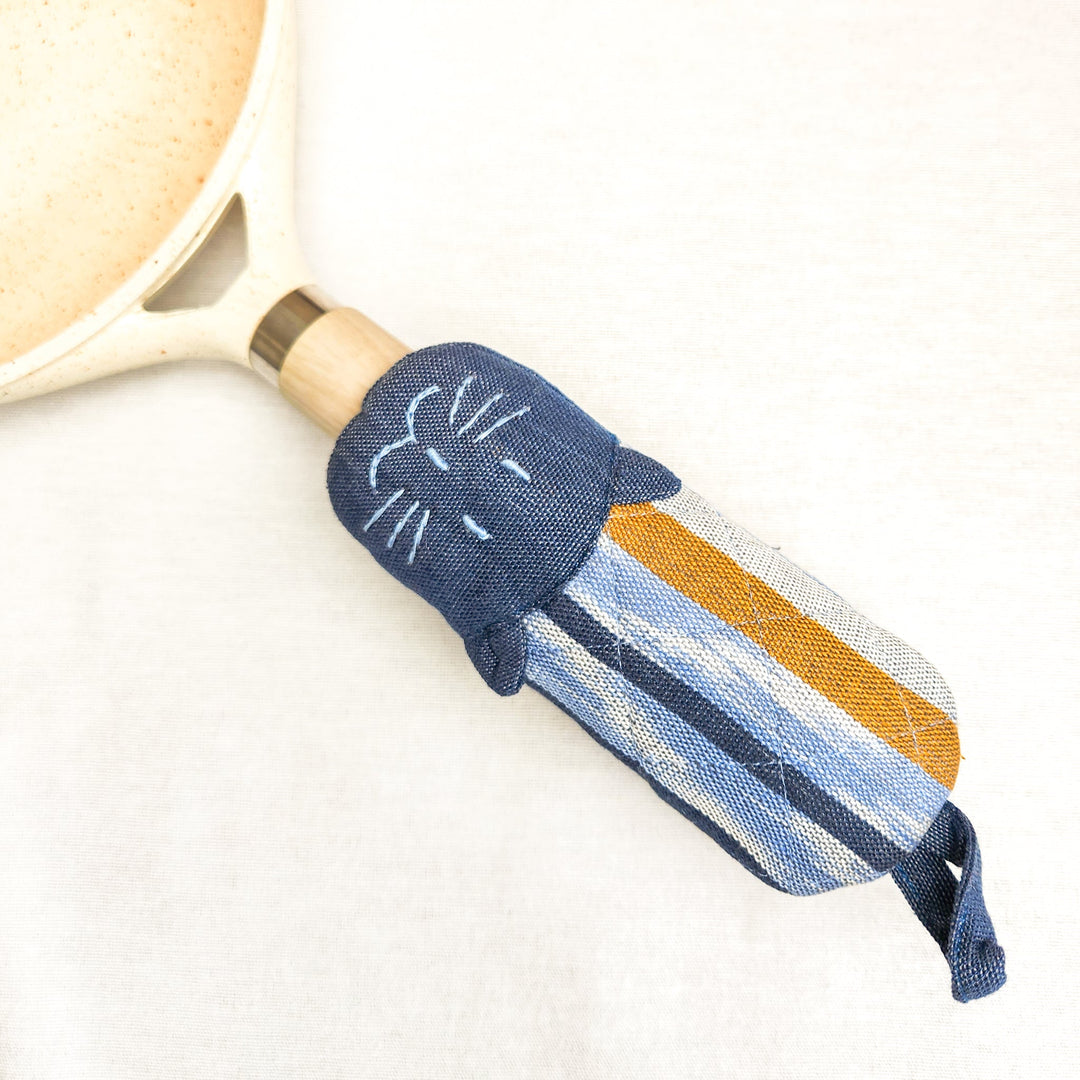 Cat Skillet Handle Holder - Fair Trade